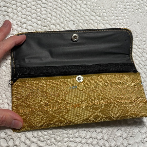 New! Tapestry clutch wallet - Picture 3 of 3